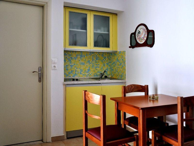 Studios Gabriel Agia Anna  Rum bild